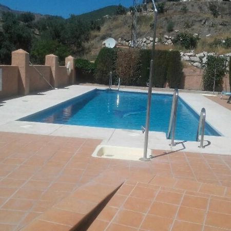 Precioso Apartamento En Complejo Residencial. Alcaucín Exteriör bild